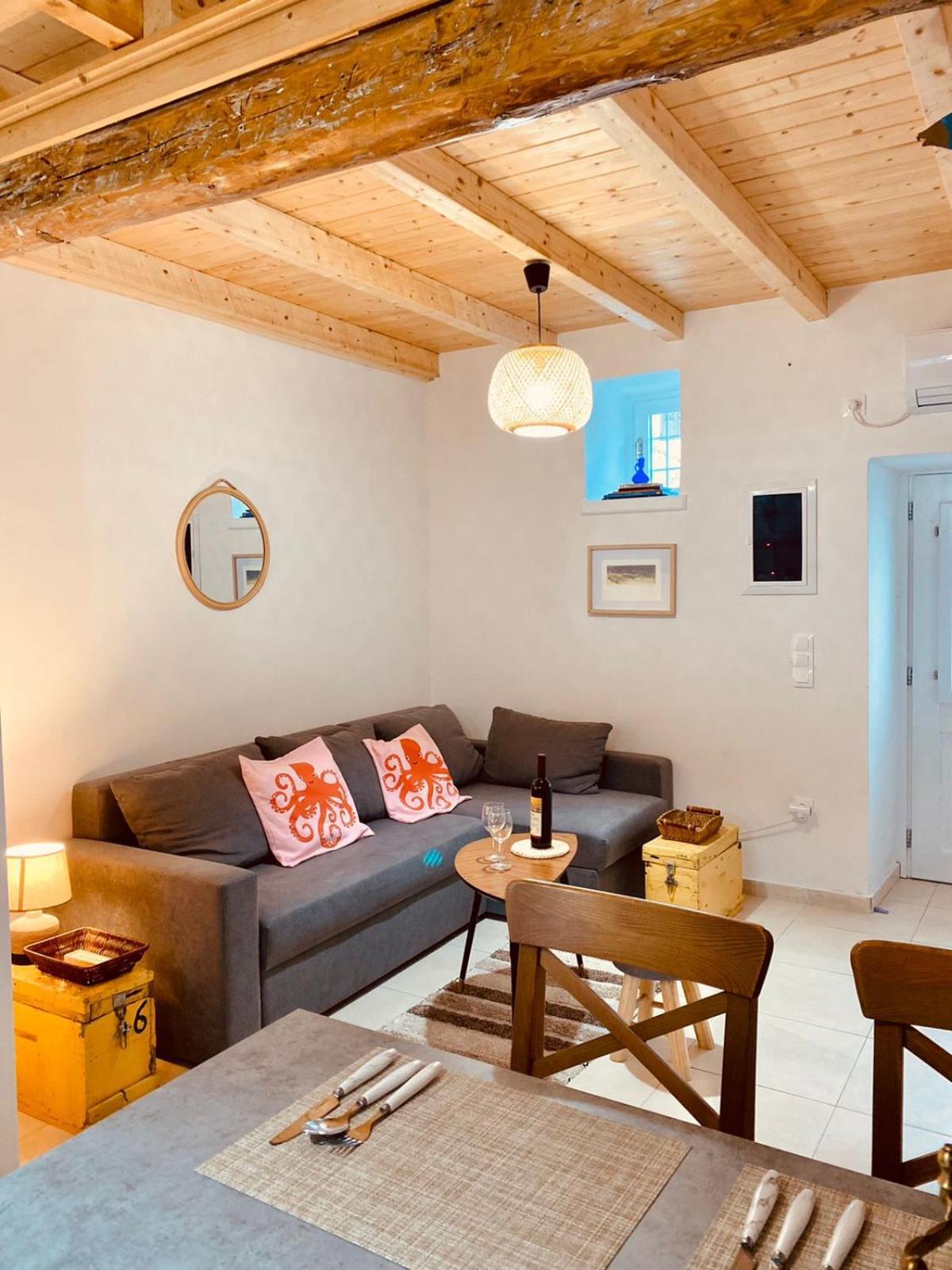 Malta House In Galaxidi Villa Kültér fotó